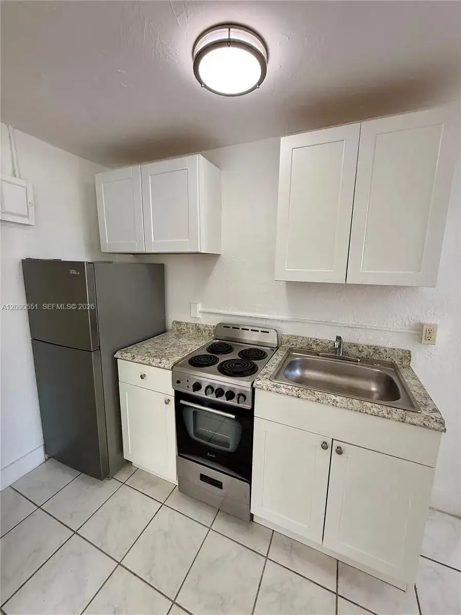 1319 Meridian Ave # 302, Miami Beach FL 33139 photo 3
