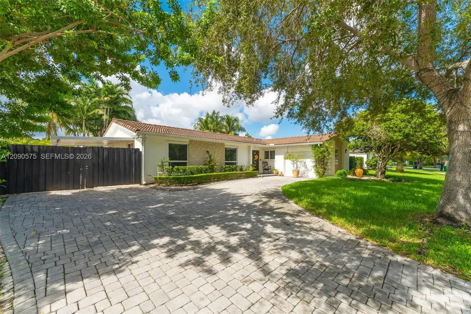 10420 SW 99th St, Miami FL 33176 photo 3