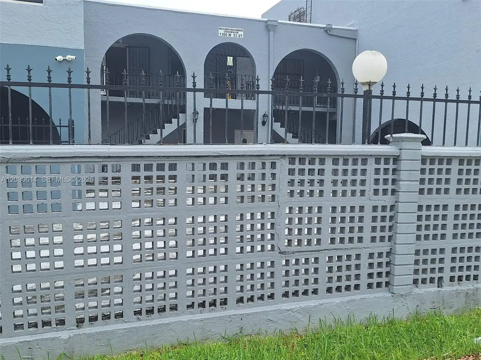 1300 W 53rd St # 38, Hialeah FL 33012 photo 2