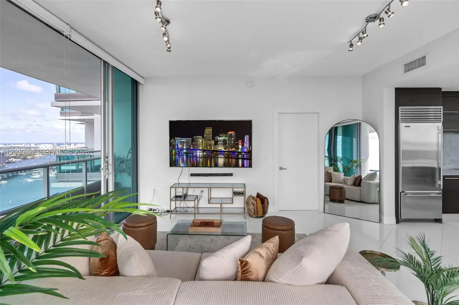 900 Biscayne Blvd # 4412, Miami FL 33132 photo 3