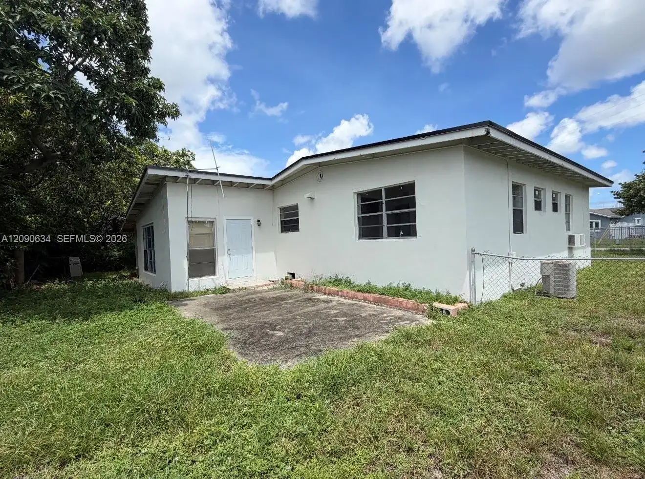 16810 NW 7th Ave Rd, Miami Gardens FL 33169 photo 2