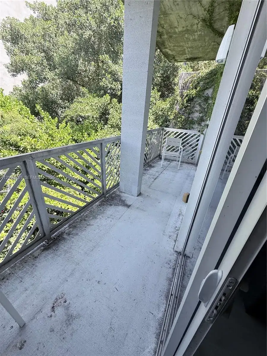 769 NW 1st St # 302, Miami FL 33128 photo 5