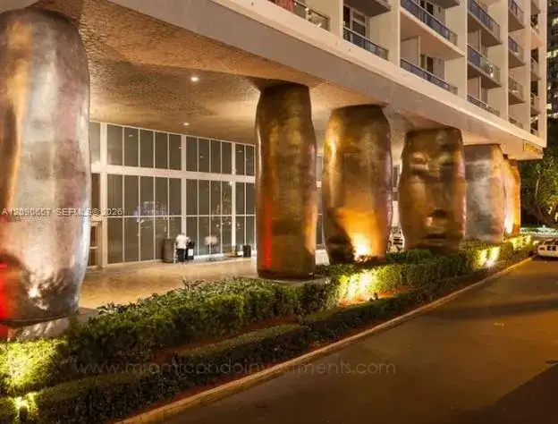 475 Brickell Ave # 1108, Miami FL 33131 photo 3