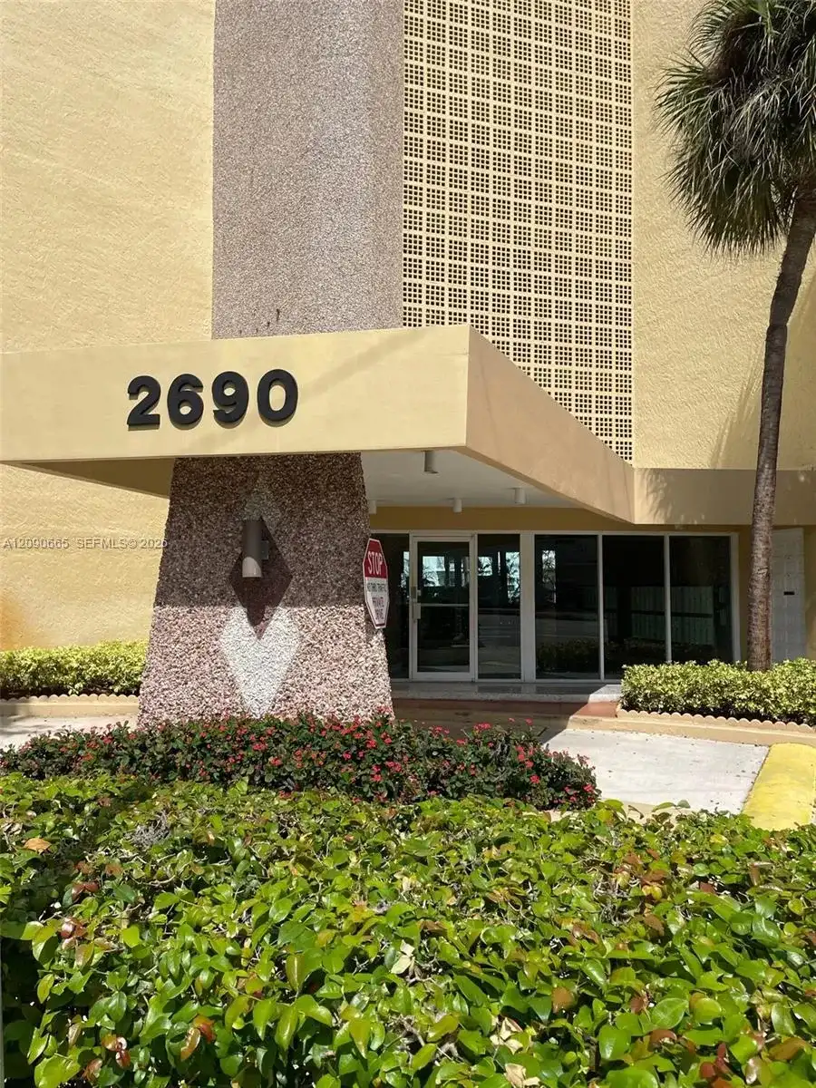 2690 SW 22nd Ave # 504, Miami FL 33133