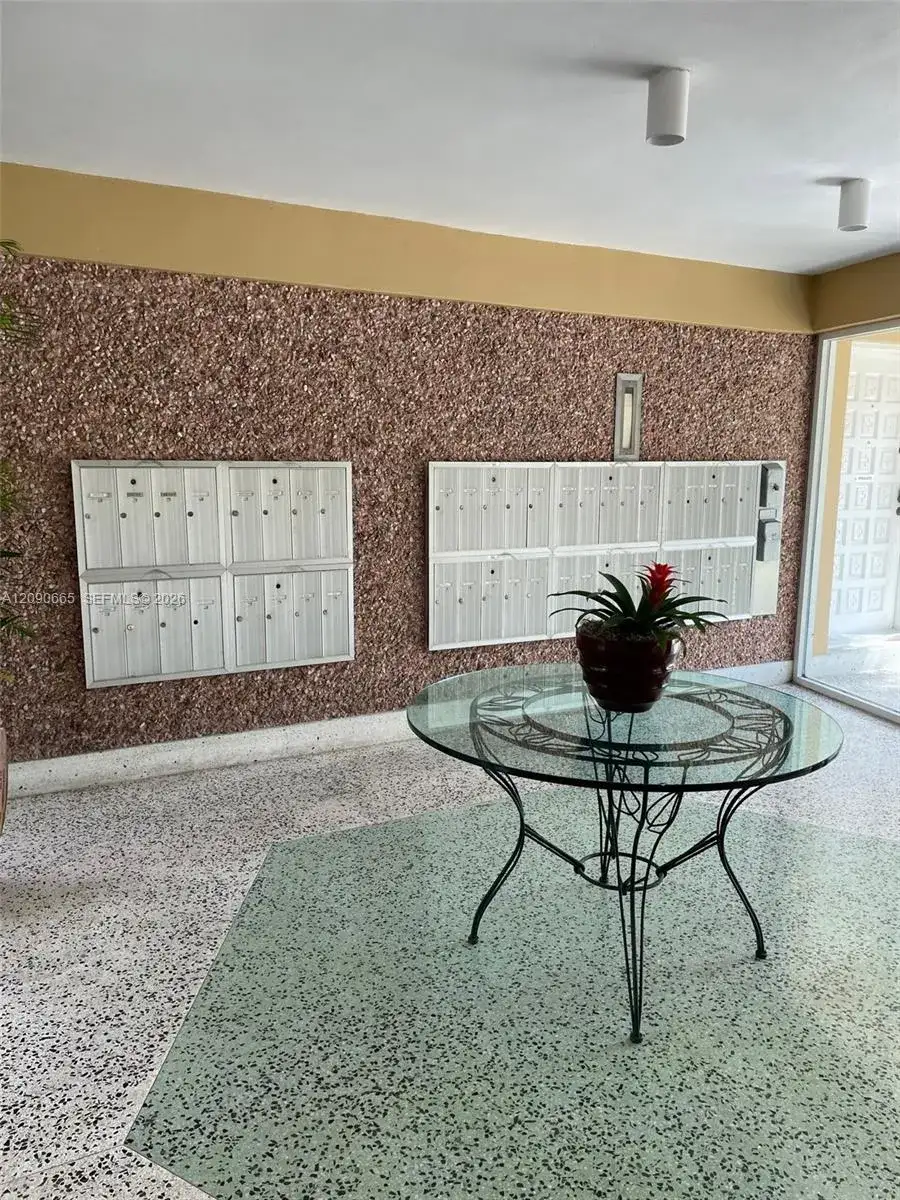 2690 SW 22nd Ave # 504, Miami FL 33133 photo 2