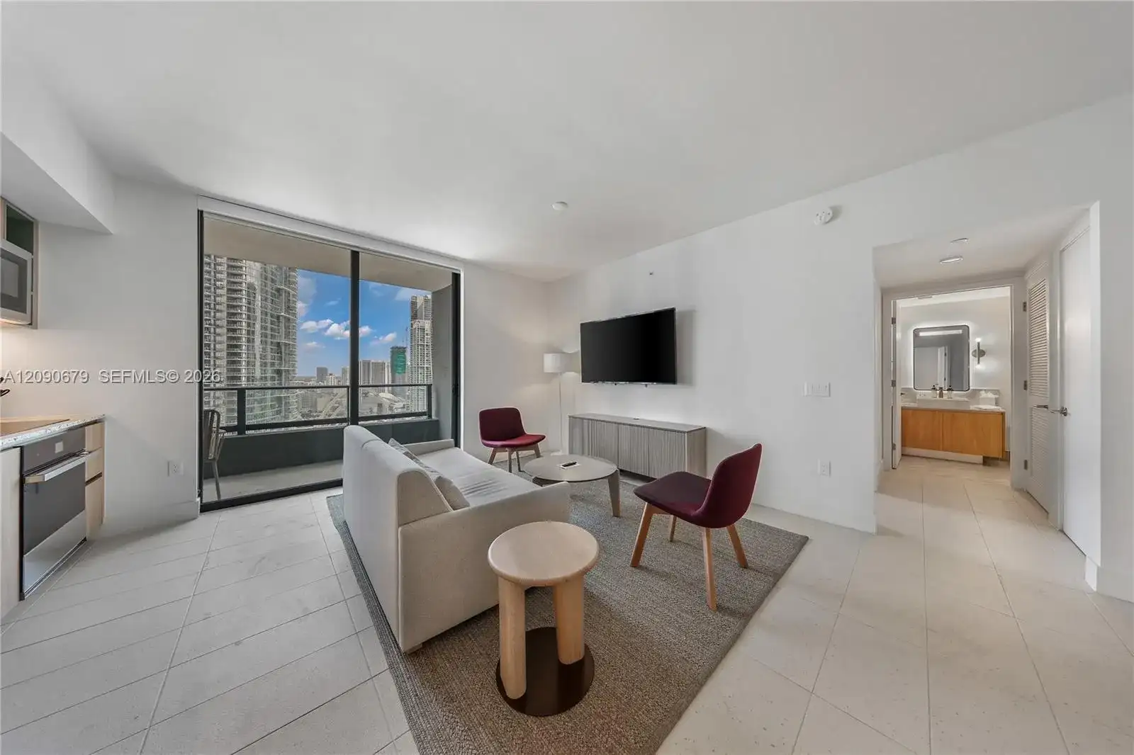 159 NE 6 # 2402, Miami FL 33132 photo 5