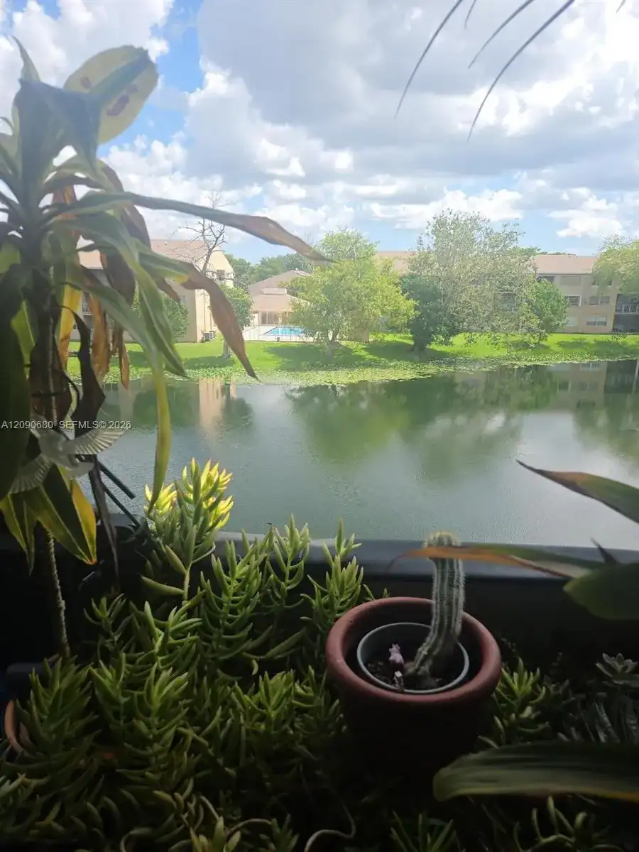 8475 SW 156th Ct # 332, Miami FL 33193