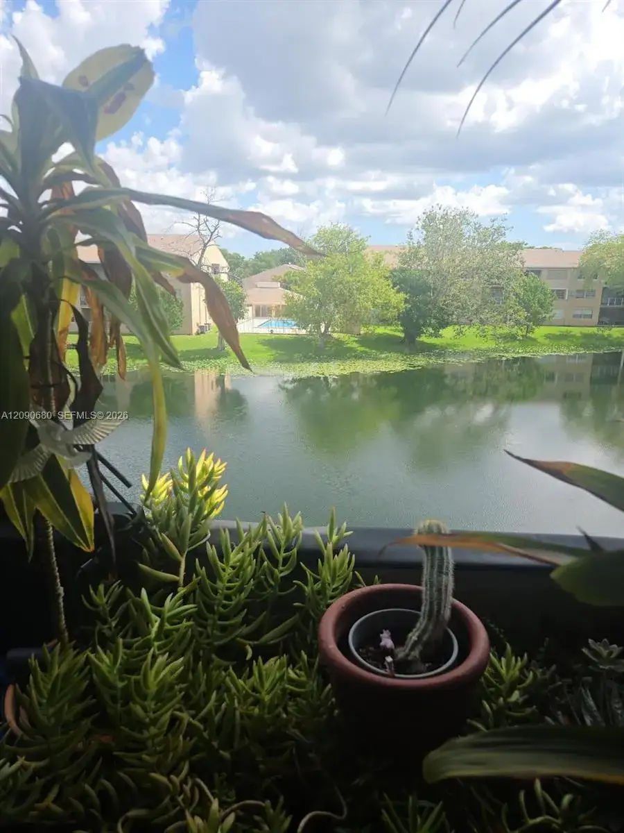8475 SW 156th Ct # 332, Miami FL 33193