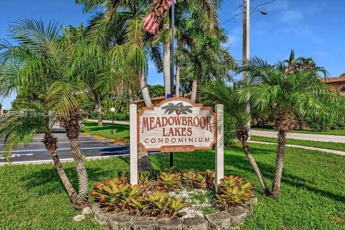 424 SE 10th St # 104, Dania Beach FL 33004 photo 3