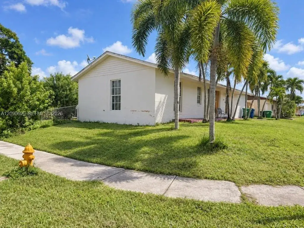26153 SW 123rd Pl, Homestead FL 33032 photo 2