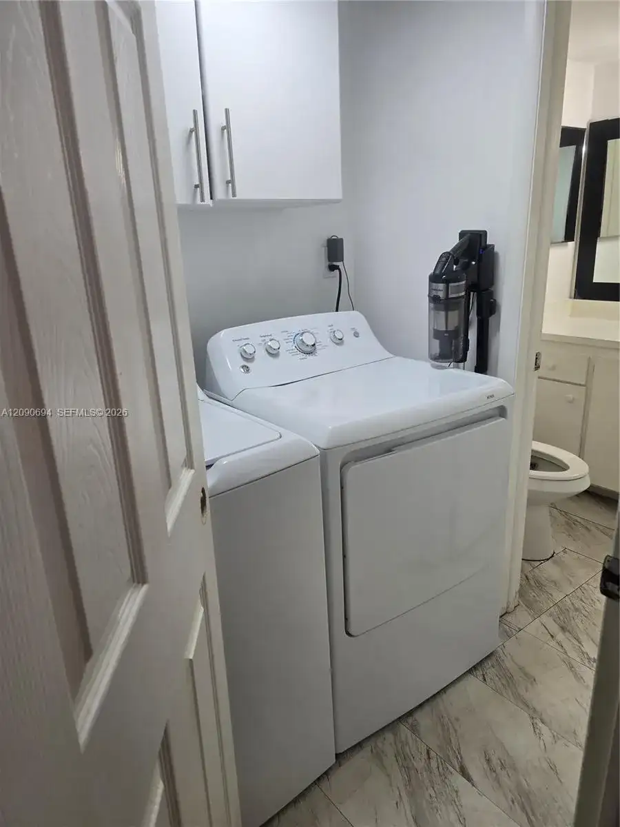 2185 White Pine Cir # B, Green Acres FL 33415 photo 3