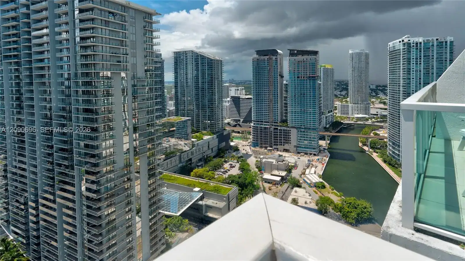 41 SE 5th St # 2212, Miami FL 33131 photo 4