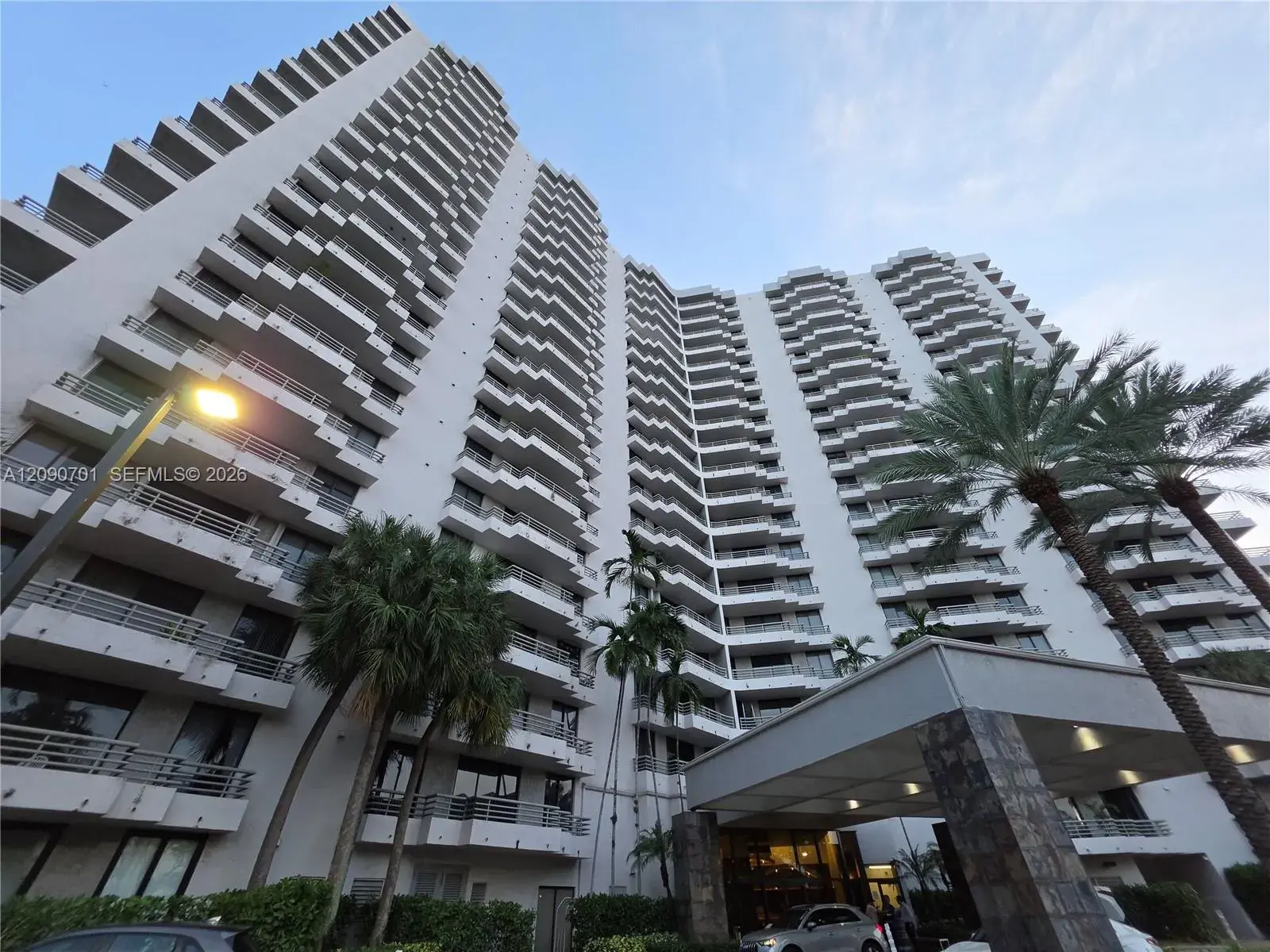 3300 NE 191st St # 608, Aventura FL 33180