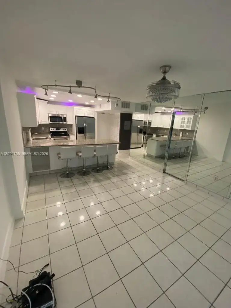 401 Ocean Dr # 1021, Miami Beach FL 33139 photo 3