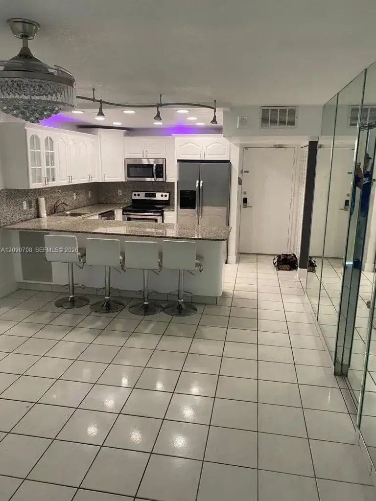 401 Ocean Dr # 1021, Miami Beach FL 33139 photo 5