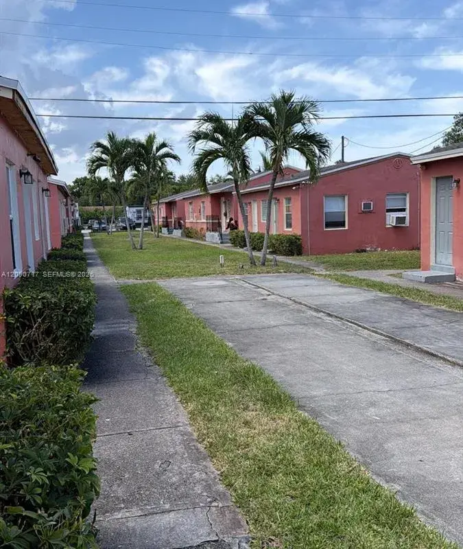 2316 Madison St # 29, Hollywood FL 33020
