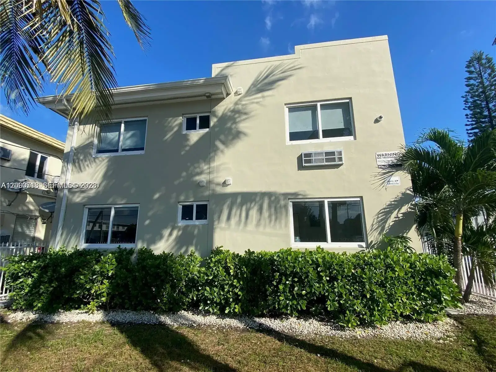 625 77th St # 4, Miami Beach FL 33141 photo 2