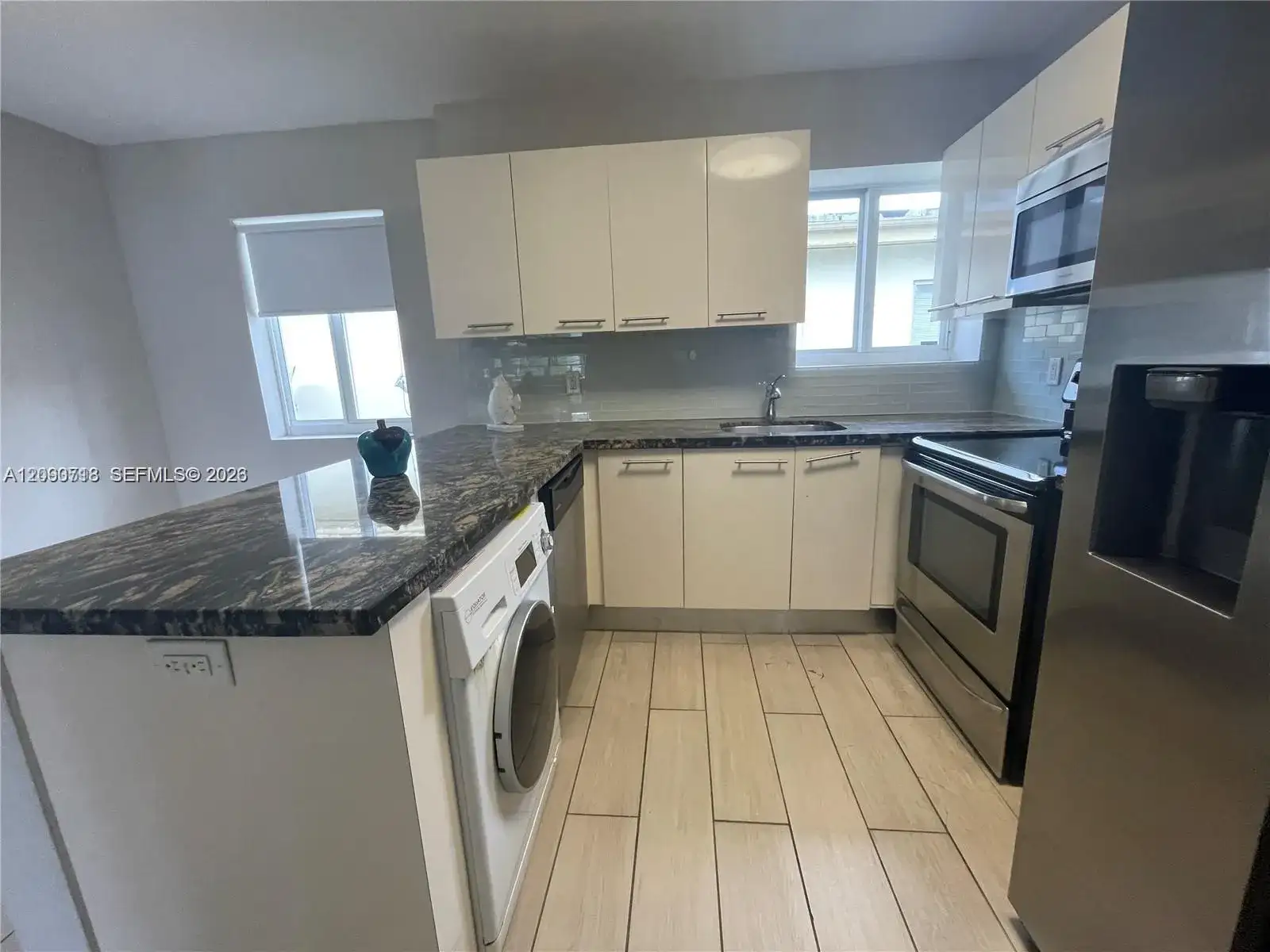 625 77th St # 4, Miami Beach FL 33141 photo 4