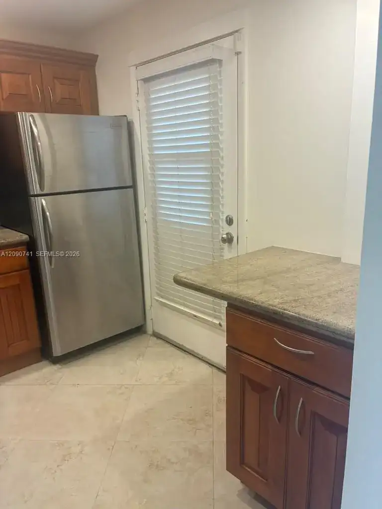 3101 N Country Club Dr # 107, Aventura FL 33180 photo 3