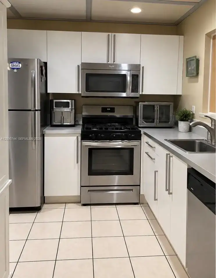 17901 NW 68th Ave # R105, Hialeah FL 33015 photo 3