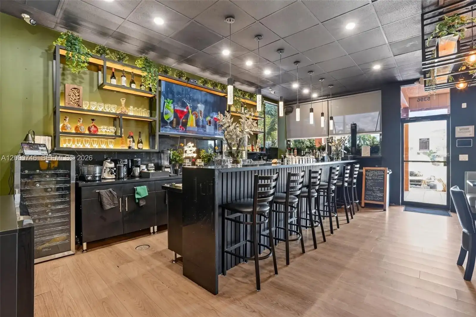 Turnkey Restaurant For Sale in Hialeah Fully Equip, Hialeah FL 33012 photo 4