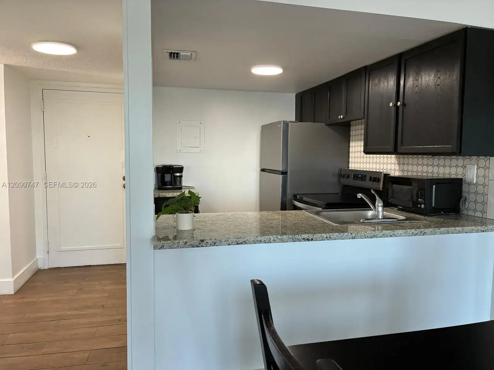 16465 NE 22nd Ave # 614, North Miami Beach FL 33160 photo 2