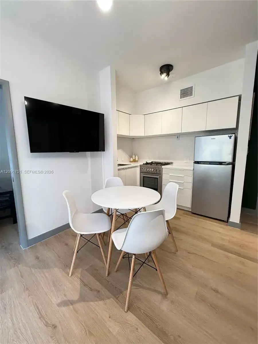 1320 Drexel Ave # 302, Miami Beach FL 33139 photo 3