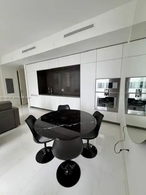 300 Biscayne Boulevard Way # 3308W, Miami FL 33131 photo 5