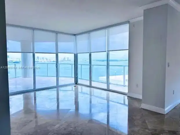 218 SE 14th St # 1901, Miami FL 33131