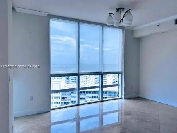 218 SE 14th St # 1901, Miami FL 33131 photo 2