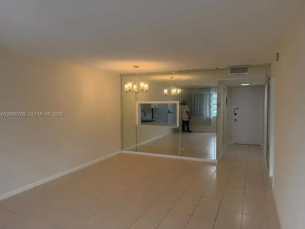 330 SE 2nd St # 202E, Hallandale Beach FL 33009