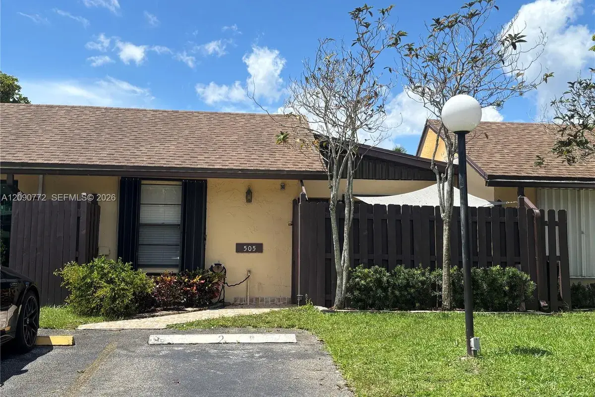 505 Briarwood Cir # 59, Hollywood FL 33024