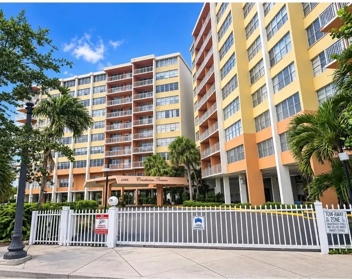 2025 NE 164th St # 819, North Miami Beach FL 33162