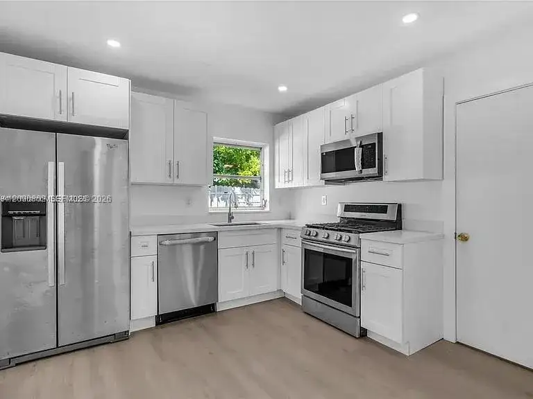 21241 NE 2nd Ave, Miami FL 33179 photo 4