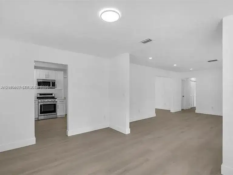 21241 NE 2nd Ave, Miami FL 33179 photo 5