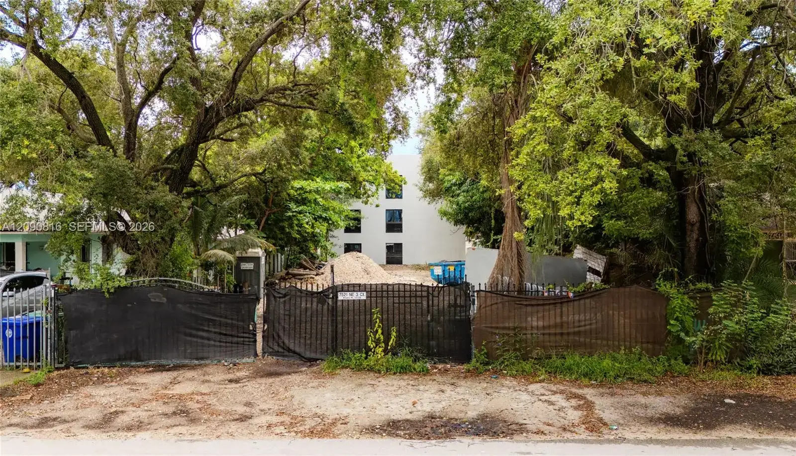 7521 NE 3rd Ct, Miami FL 33138 photo 3