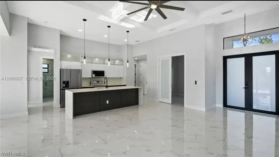 411 SW 19 ave, Cape Coral FL 33991 photo 3