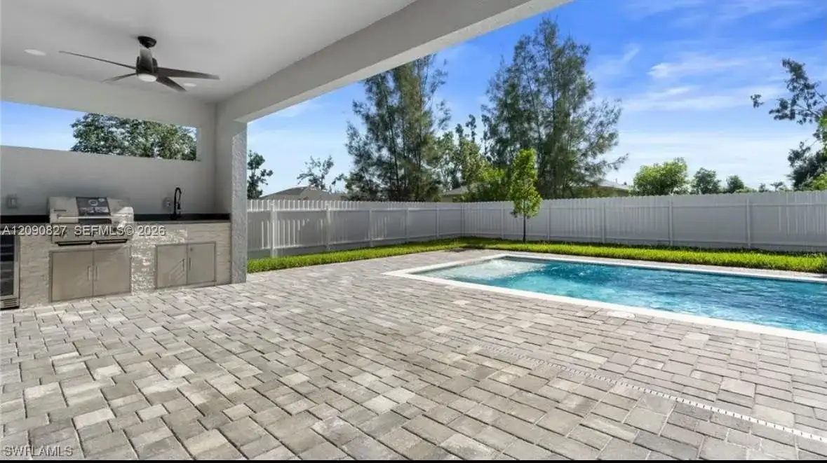 411 SW 19 ave, Cape Coral FL 33991 photo 5
