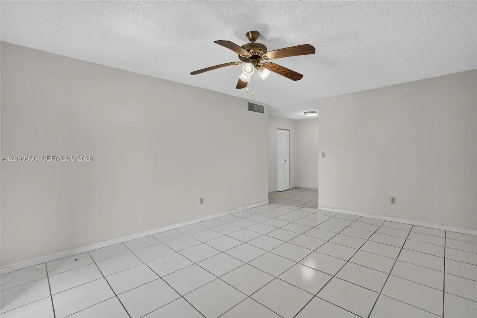 10786 N Kendall Dr # D14, Miami FL 33176 photo 3