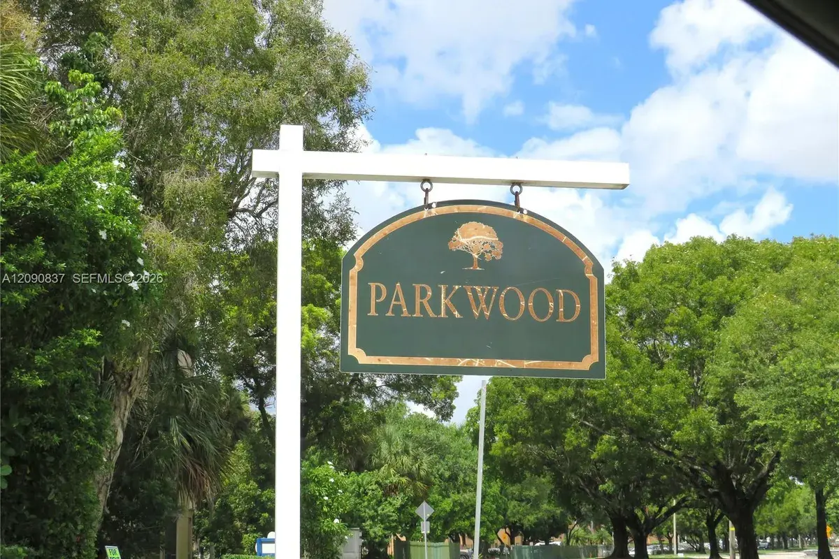 9270 Fontainebleau Blvd # 203, Miami FL 33172