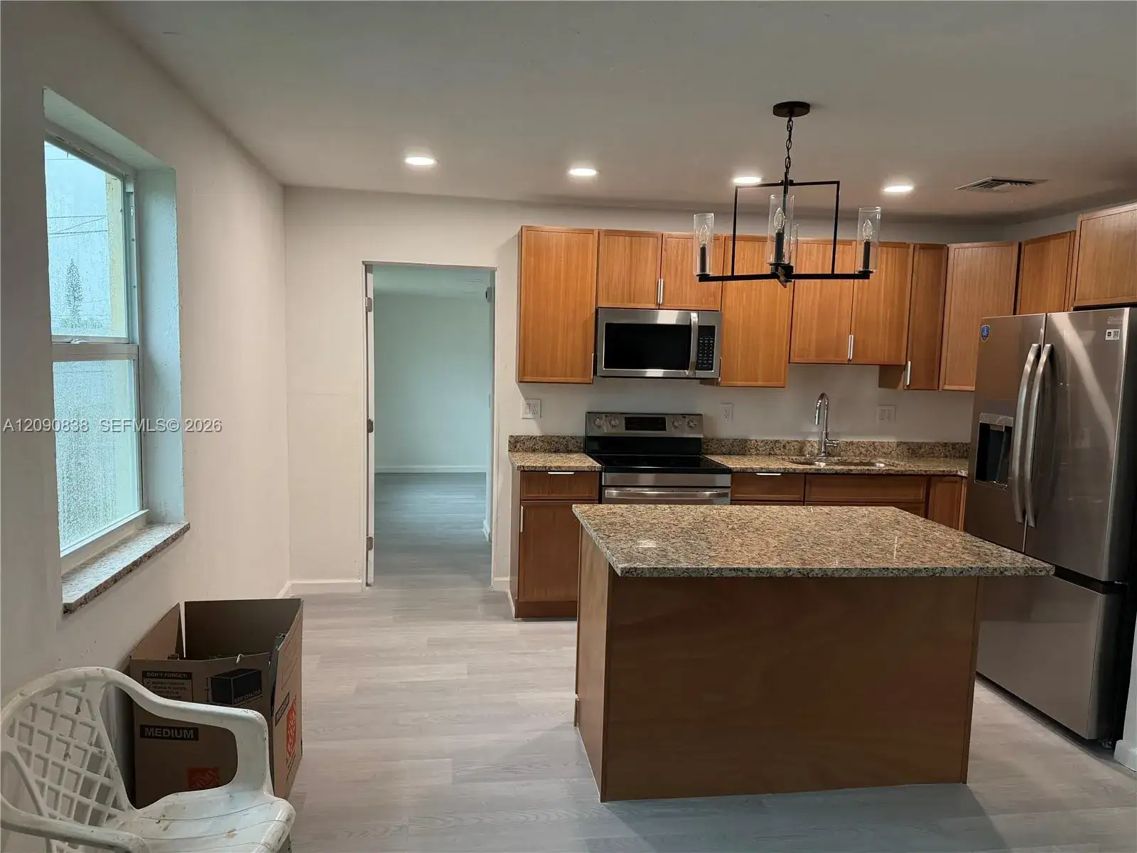 840 W 4th St, Riviera Beach FL 33404