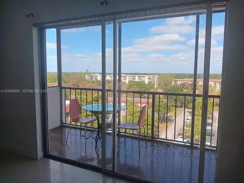 4174 Inverrary Dr # 1011, Lauderhill FL 33319 photo 3