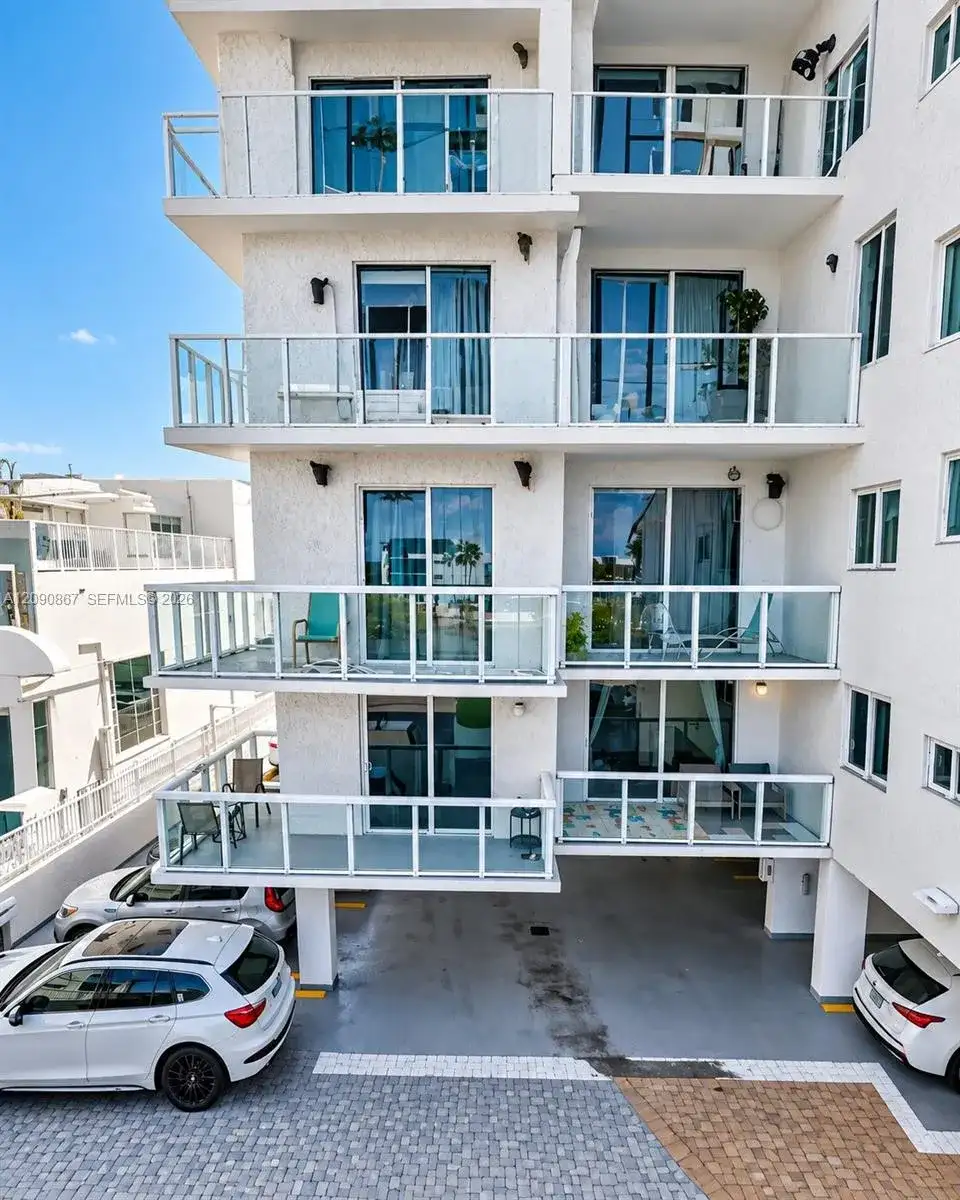 2457 Collins Ave # 202, Miami Beach FL 33140 photo 3