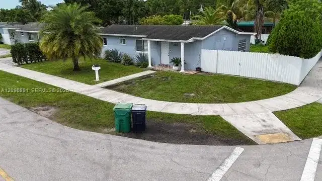 11805 SW 169th St, Miami FL 33177 photo 2