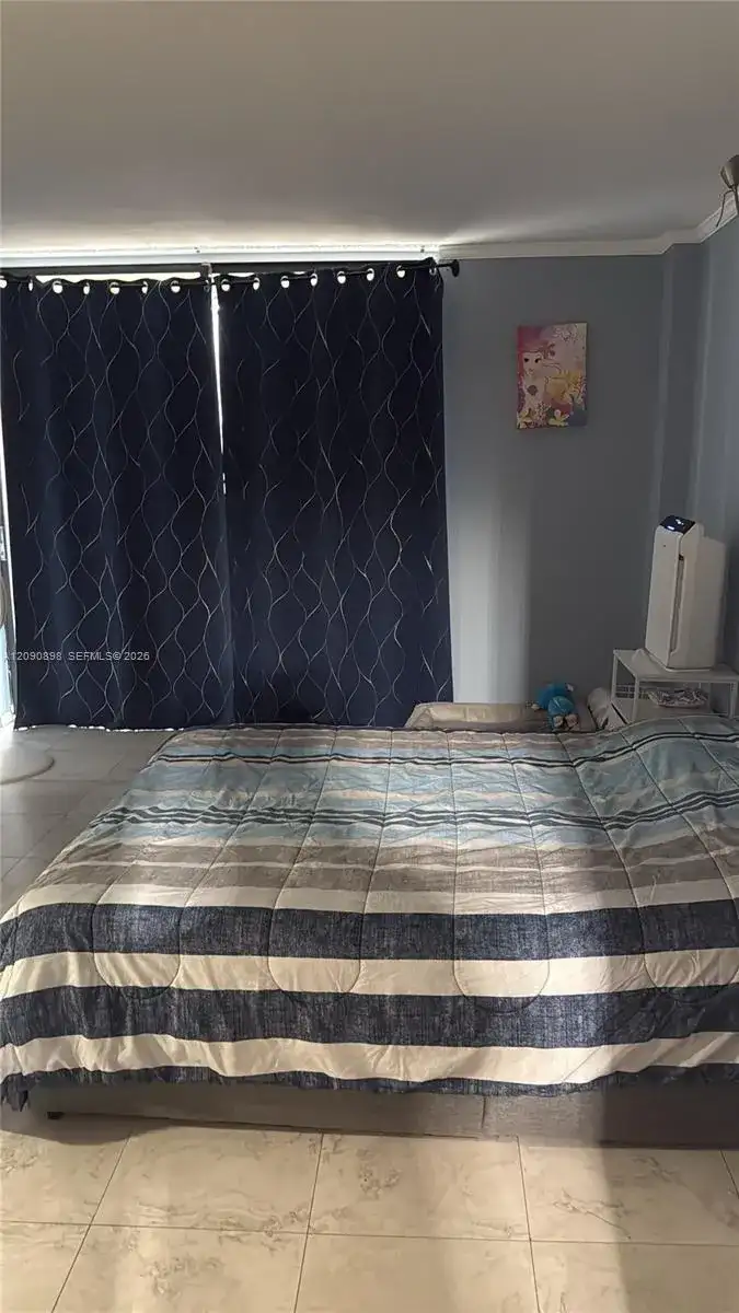16751 NE 9th Ave # 405, North Miami Beach FL 33162 photo 4