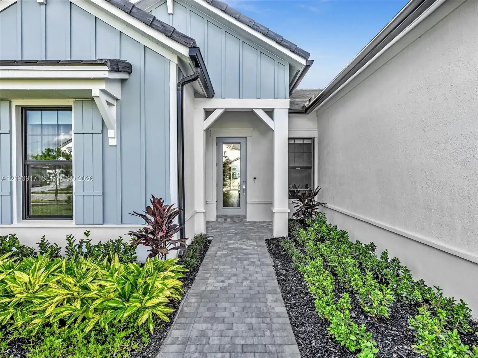 4969 Naugle Way, Davie FL 33328 photo 3