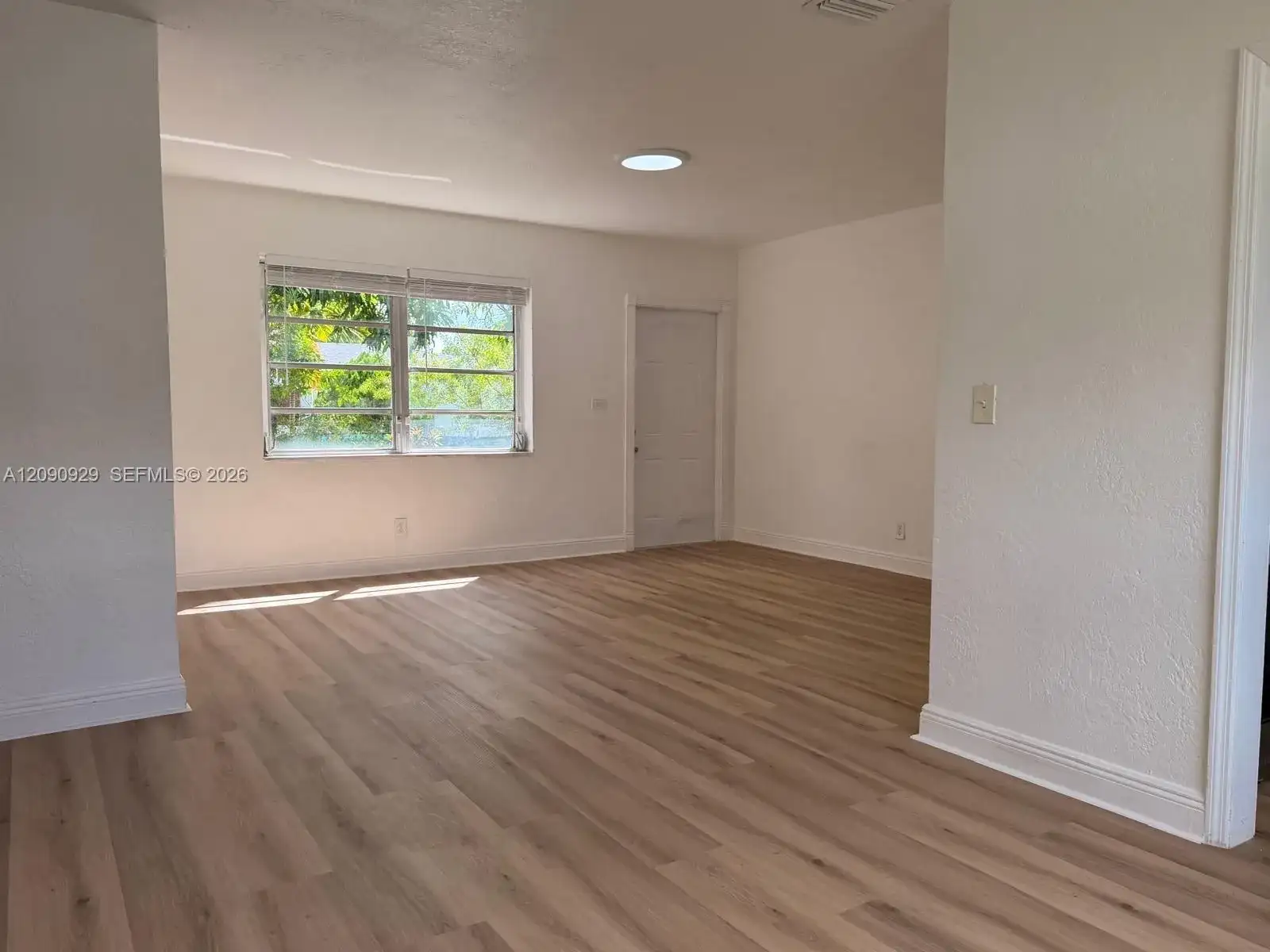 1250 NW 58th St, Miami FL 33142 photo 4