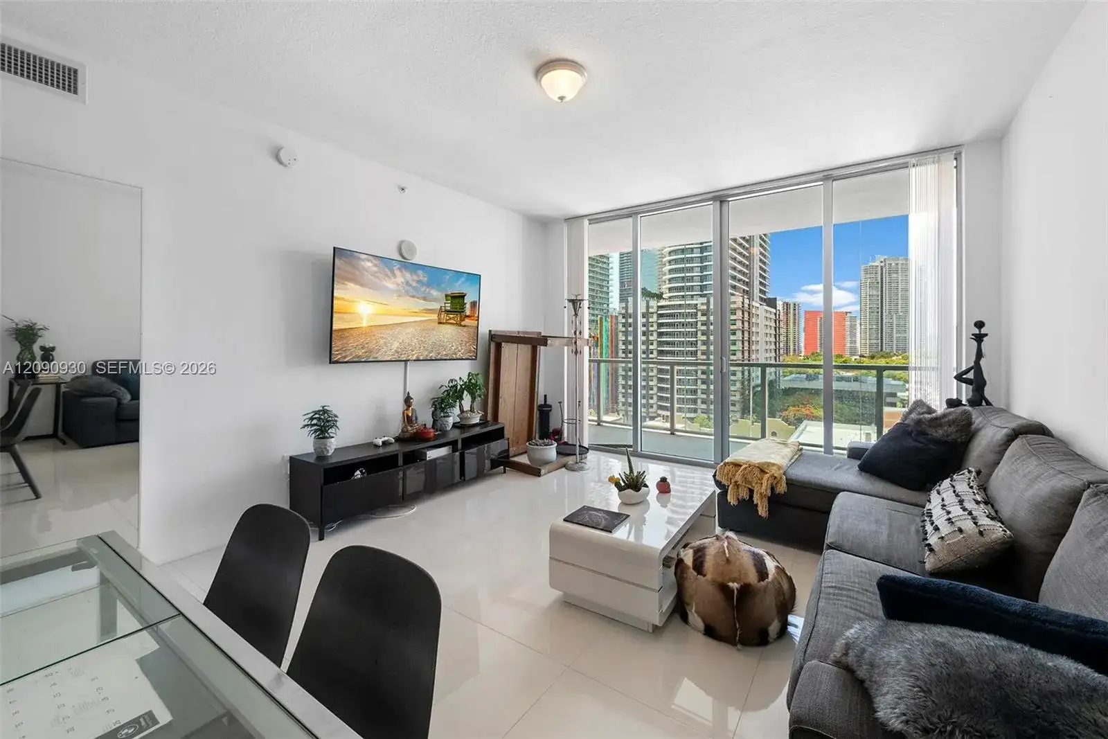 79 SW 12 St, Miami FL 33130 photo 3