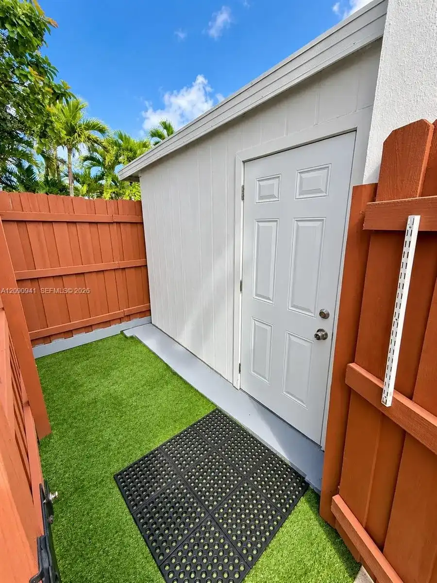 6765 SW 34th St # 0, Miami FL 33155