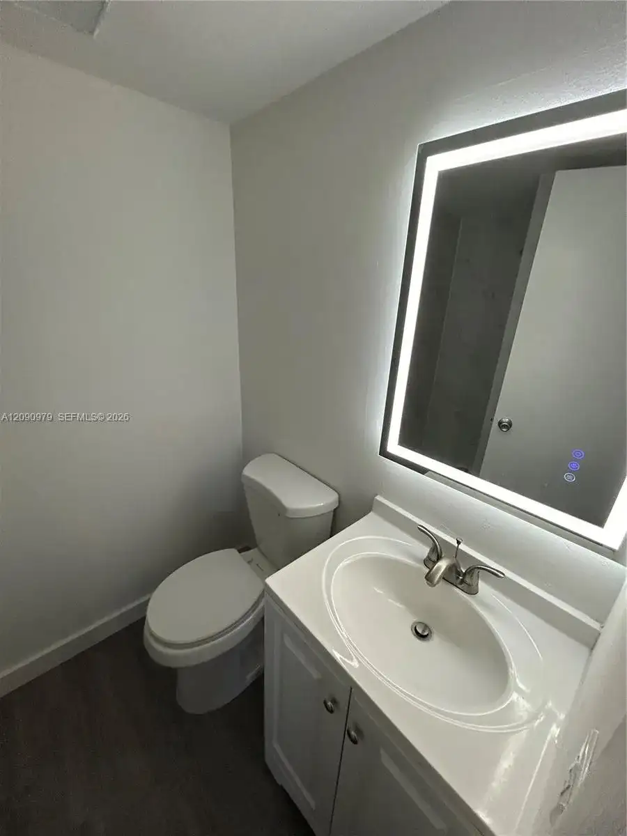 4725 NW 7th St # 3, Miami FL 33126 photo 5